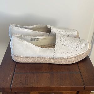 Ugg espadrilles cream suede shoes
